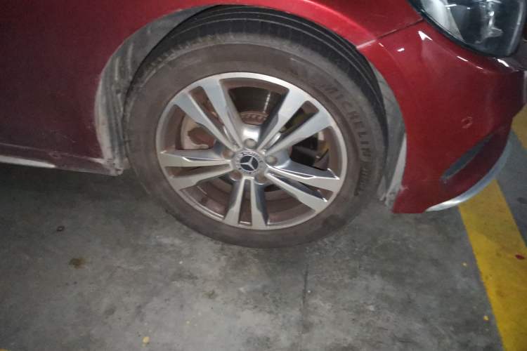 Used Mercedes-Benz C-Class 2018 C 200 L Sport Edition Right Front Wheel Hub