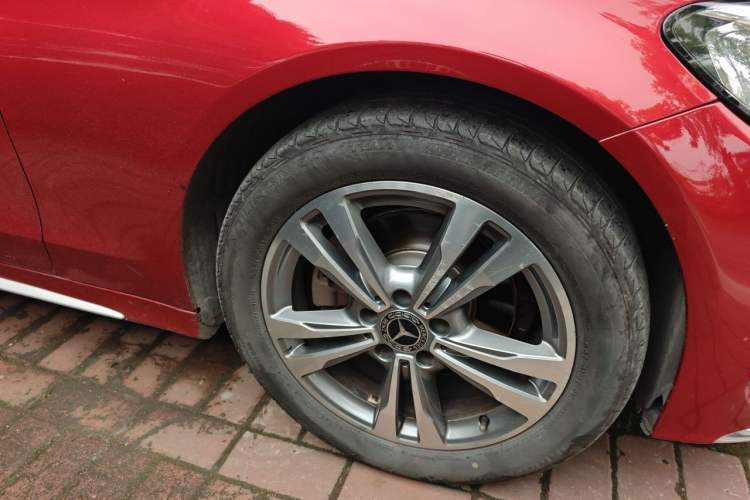 Used Mercedes-Benz C-Class 2018 C 200 L Sport Edition Right Front Wheel Hub