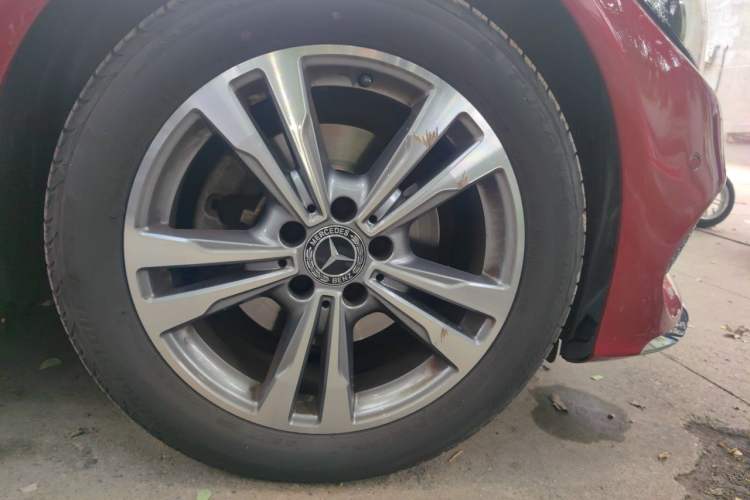 Used Mercedes-Benz C-Class 2018 C 200 L Sport Edition Right Front Wheel Hub