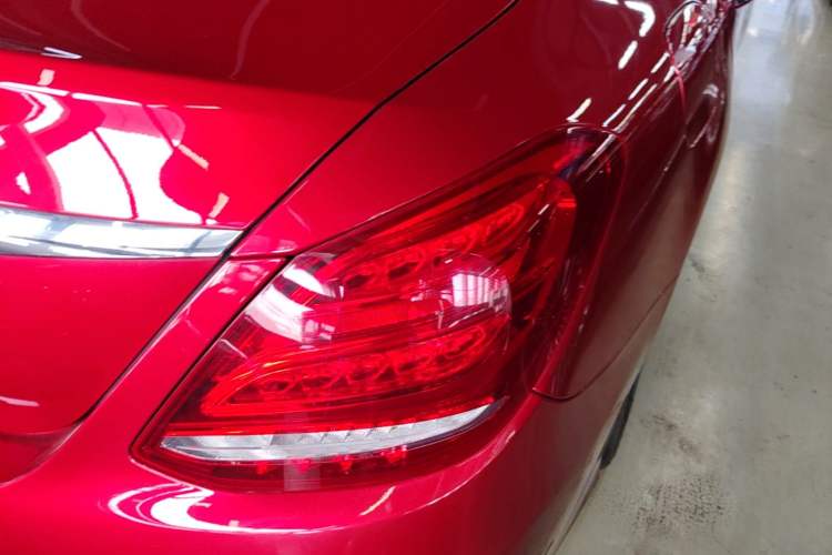 Used Mercedes-Benz C-Class 2018 C 180 L Fashion Edition Sport Version Right Rear Taillight