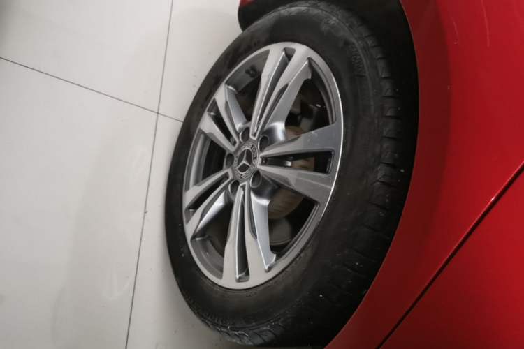 Used Mercedes-Benz C-Class 2018 C 200 L Sport Edition Right Rear Wheel Hub