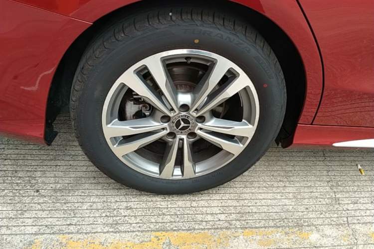 Used Mercedes-Benz C-Class 2018 C 200 L Sport Edition Right Rear Wheel Hub