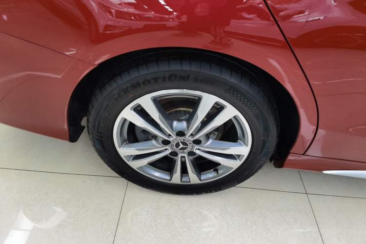 Used Mercedes-Benz C-Class 2018 C 200 L Sport Edition Right Rear Wheel Hub