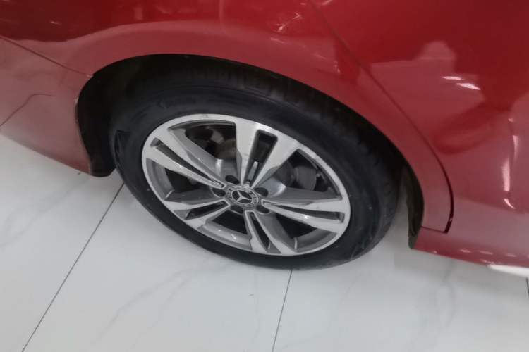 Used Mercedes-Benz C-Class 2018 C 200 L Sport Edition Right Rear Wheel Hub