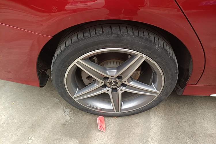 Used Mercedes-Benz C-Class 2018 C 200 L Sport Edition Achievement Special Edition Right Rear Wheel Hub