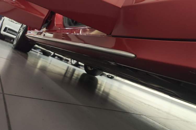 Used Mercedes-Benz C-Class 2018 C 200 L Sport Edition Right Side Sill