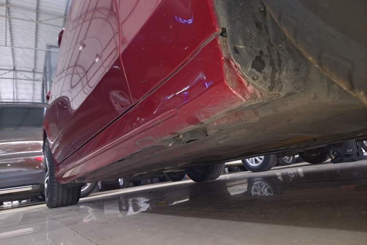 Used Mercedes-Benz C-Class 2018 C 200 Achievement Special Edition Right Side Sill