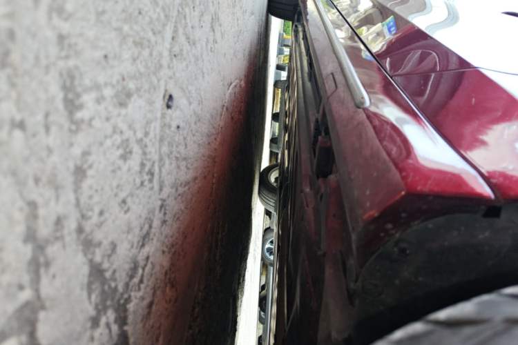 Used Mercedes-Benz C-Class 2018 C 200 L Sport Edition Right Side Sill