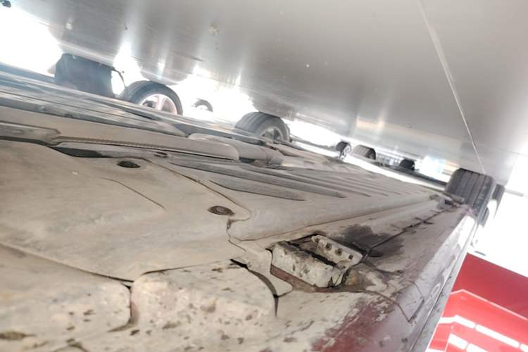 Used Mercedes-Benz C-Class 2018 C 200 L Sport Edition Right Side Sill