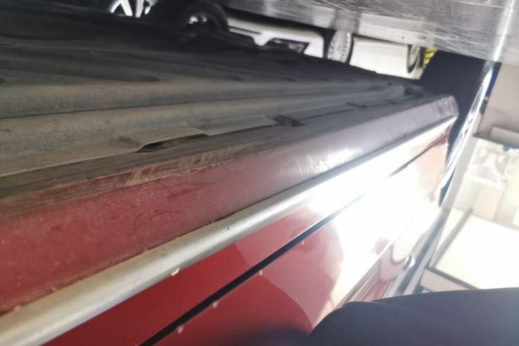 Used Mercedes-Benz C-Class 2018 C 180 L Fashion Edition Sport Version Right Side Sill