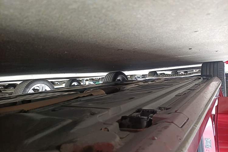 Used Mercedes-Benz C-Class 2018 C 200 L Sport Edition Achievement Special Edition Right Side Sill
