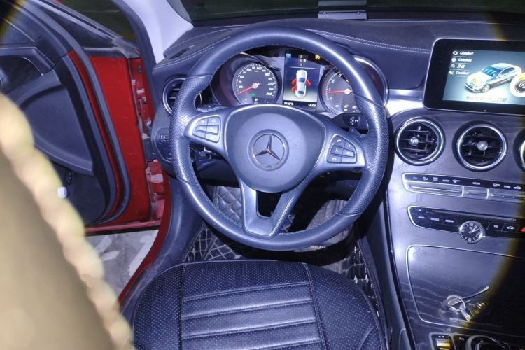 Used Mercedes-Benz C-Class 2018 C 180 L Fashion Edition Sport Version Steering Wheel