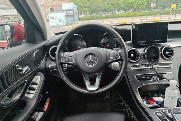 Used Mercedes-Benz C-Class 2018 C 180 L Fashion Edition Sport Version Steering Wheel