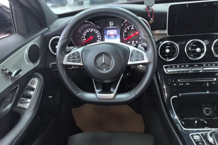 Used Mercedes-Benz C-Class 2018 C 200 Sport Edition Steering Wheel