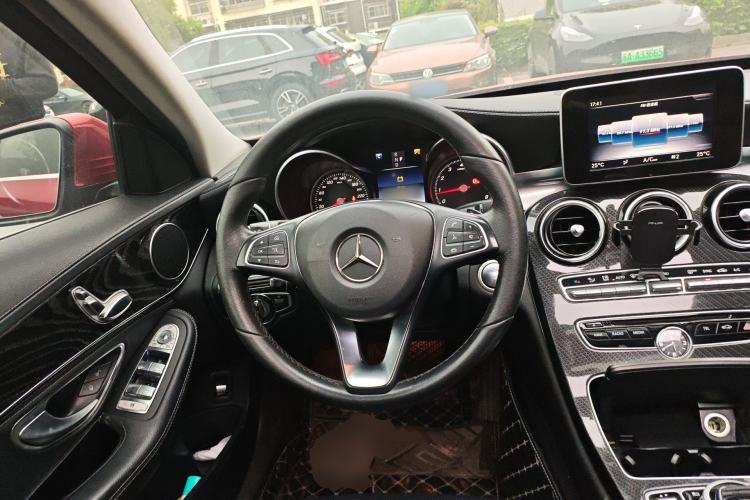 Used Mercedes-Benz C-Class 2018 C 180 L Fashion Edition Sport Version Steering Wheel