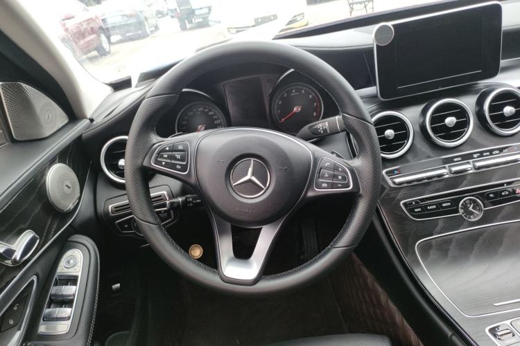 Used Mercedes-Benz C-Class 2018 C 180 L Fashion Edition Sport Version Steering Wheel