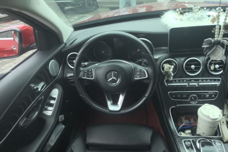 Used Mercedes-Benz C-Class 2018 C 180 L Fashion Edition Sport Version Steering Wheel