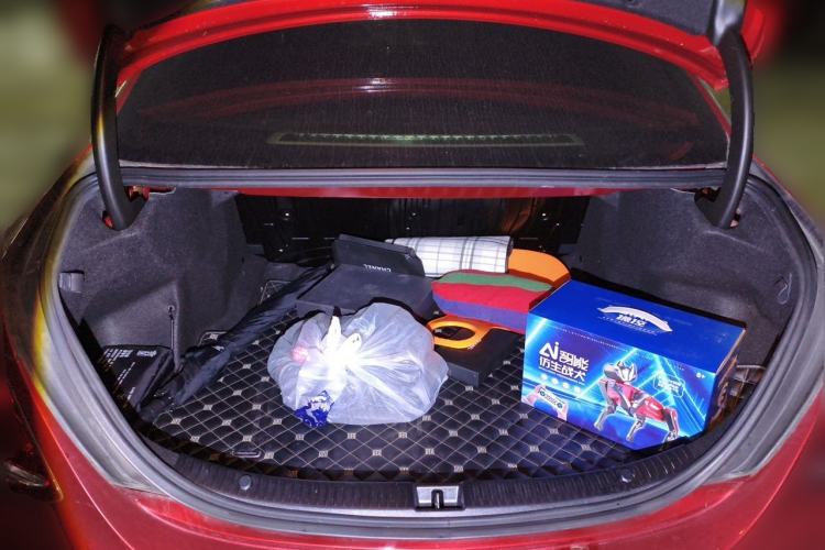 Used Mercedes-Benz C-Class 2018 C 180 L Fashion Edition Sport Version Trunk
