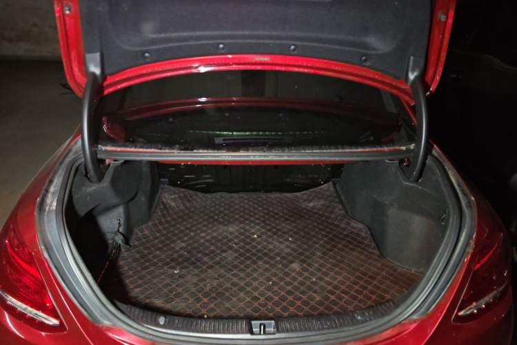Used Mercedes-Benz C-Class 2018 C 200 Sport Edition Trunk
