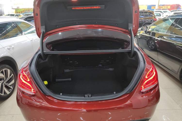 Used Mercedes-Benz C-Class 2018 C 200 L Sport Edition Trunk