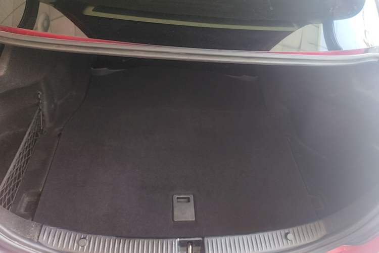 Used Mercedes-Benz C-Class 2018 C 180 L Fashion Edition Sport Version Trunk