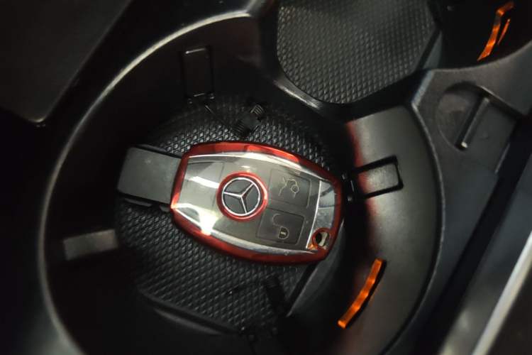 Used Mercedes-Benz C-Class 2018 C 200 L Sport Edition Vehicle Key