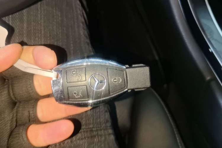 Used Mercedes-Benz C-Class 2018 C 200 L Sport Edition Vehicle Key