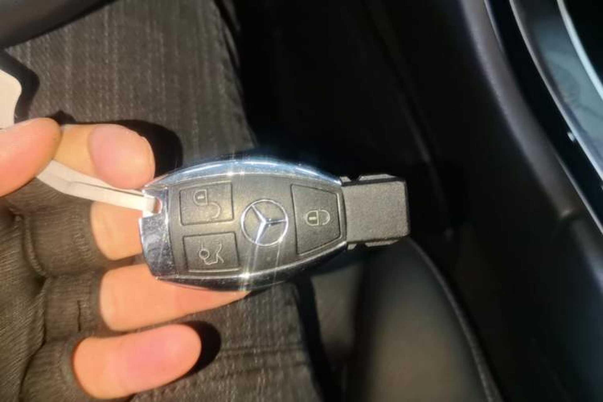 Used Mercedes-Benz C-Class 2018 C 200 L Sport Edition Vehicle Key