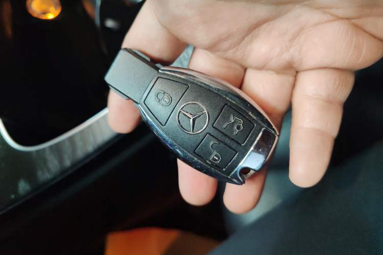 Used Mercedes-Benz C-Class 2018 C 200 L Sport Edition Vehicle Key