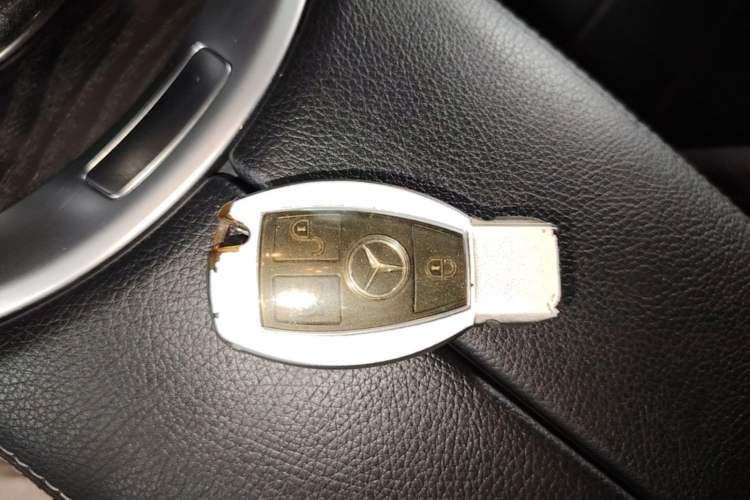 Used Mercedes-Benz C-Class 2018 C 200 L Sport Edition Vehicle Key