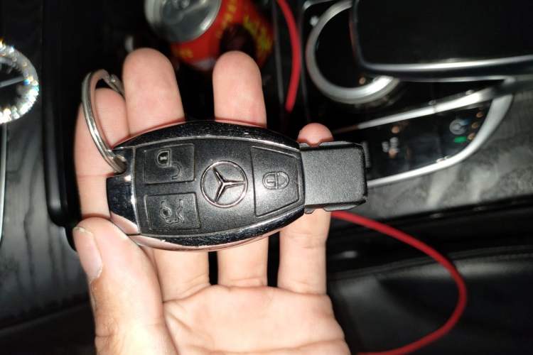 Used Mercedes-Benz C-Class 2018 C 200 L Sport Edition Vehicle Key