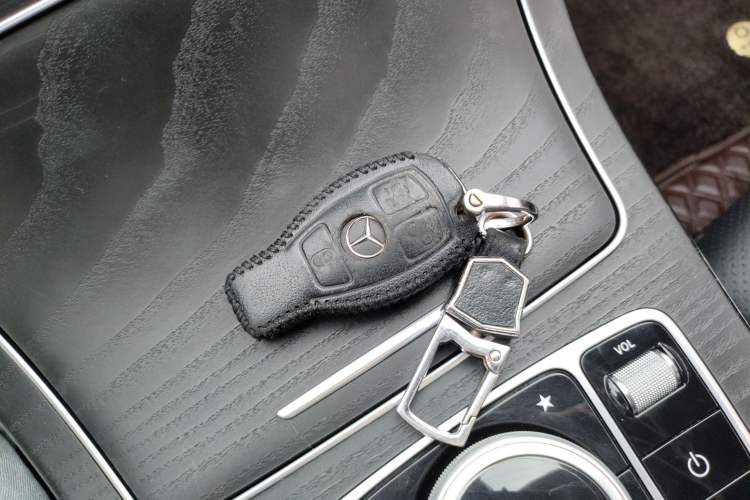 Used Mercedes-Benz C-Class 2018 C 180 L Fashion Edition Sport Version Vehicle Key