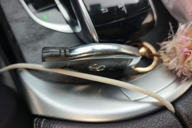 Used Mercedes-Benz C-Class 2018 C 200 L Sport Edition Vehicle Key