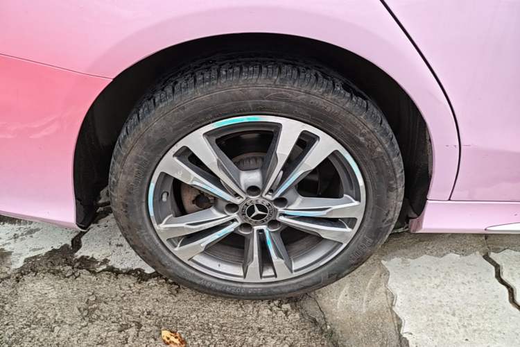 Used Mercedes-Benz C-Class 2018 C 200 L Sport Edition Right Rear Wheel Hub