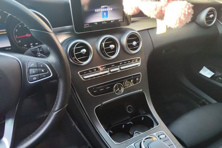 Used Mercedes-Benz C-Class 2018 C 200 Estate Audio And AC Panel