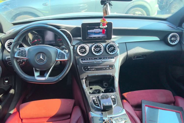 Used Mercedes-Benz C-Class 2018 C 200 Sport Edition Center Console