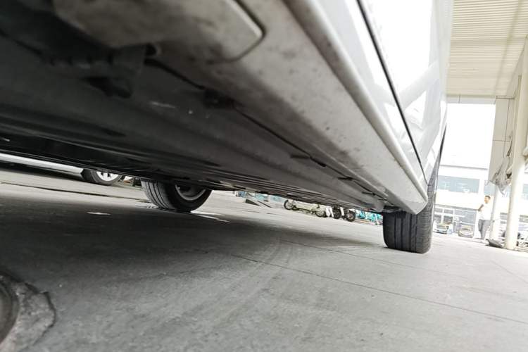Used Mercedes-Benz C-Class 2018 C 200 L Sport Edition Chassis Front Left