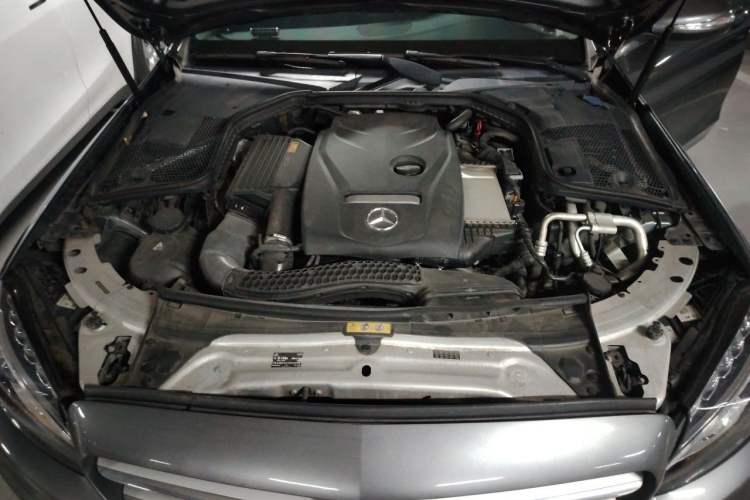 Used Mercedes-Benz C-Class 2018 C 180 L Fashion Edition Sport Version Engine Bay