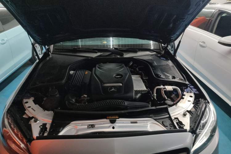 Used Mercedes-Benz C-Class 2018 C 200 Sport Edition Engine Bay