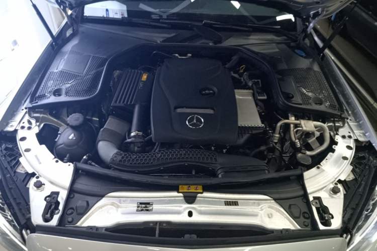 Used Mercedes-Benz C-Class 2018 C 200 L Sport Edition Engine Bay