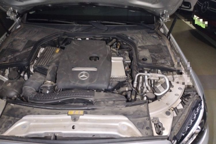 Used Mercedes-Benz C-Class 2018 C 200 Estate Engine Bay Left