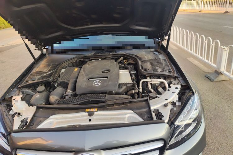 Used Mercedes-Benz C-Class 2018 C 200 Estate Engine Bay Left