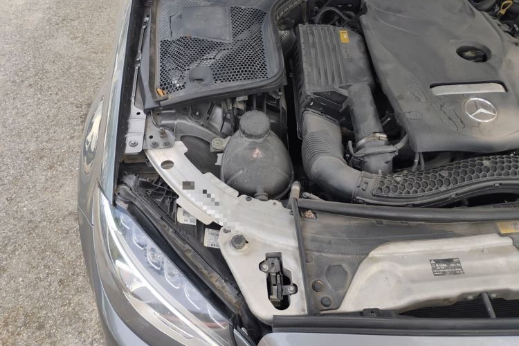 Used Mercedes-Benz C-Class 2018 C 200 Sport Edition Engine Bay Right