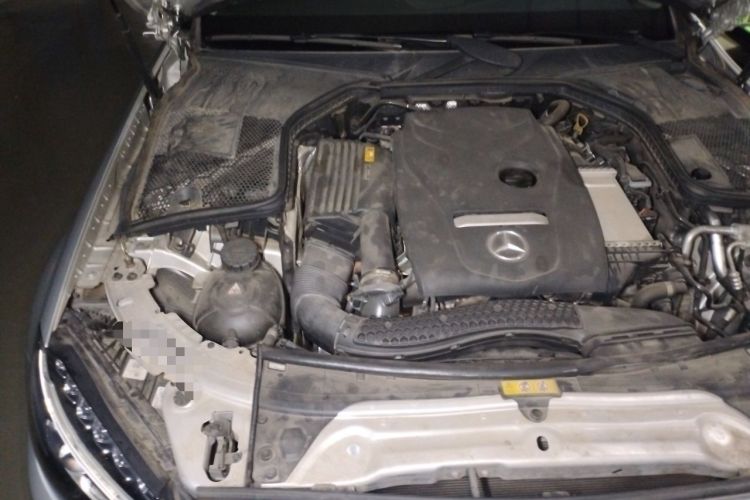 Used Mercedes-Benz C-Class 2018 C 200 Estate Engine Bay Right