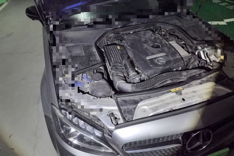 Used Mercedes-Benz C-Class 2018 C 200 Coupe Engine Bay Right