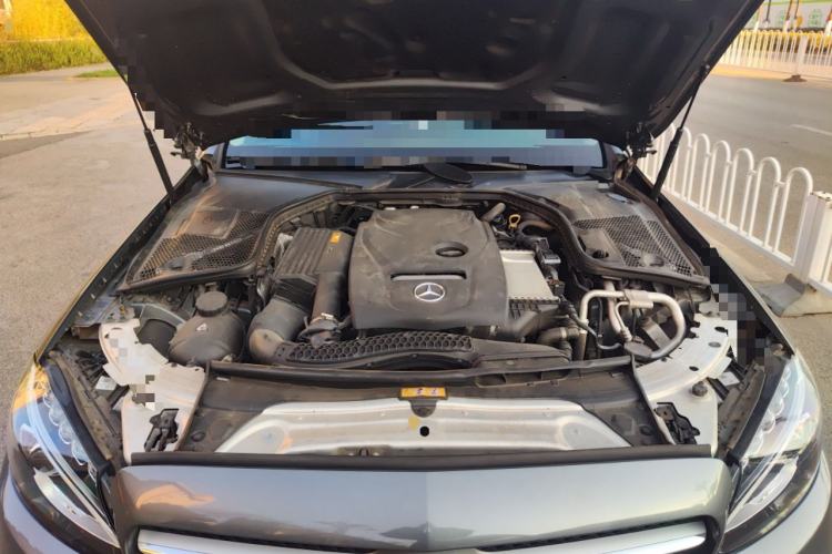 Used Mercedes-Benz C-Class 2018 C 200 Estate Engine Bay