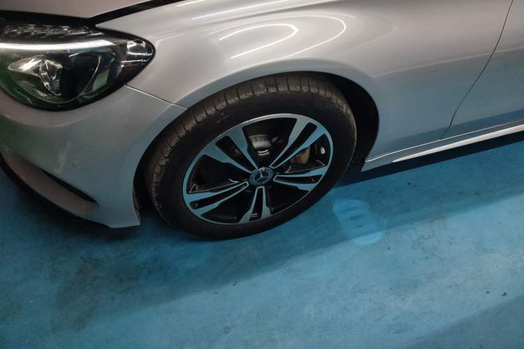 Used Mercedes-Benz C-Class 2018 C 200 Sport Edition Exterior 4