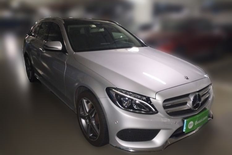 Used Mercedes-Benz C-Class 2018 C 200 Estate Front Right 45 Deg