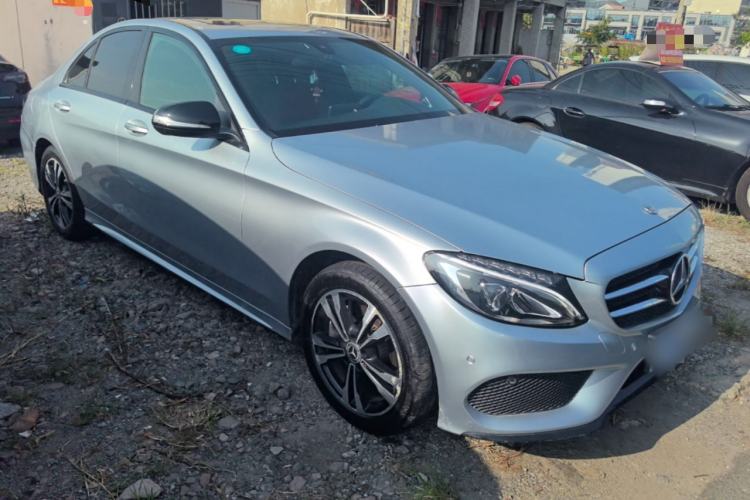 Used Mercedes-Benz C-Class 2018 C 200 Sport Edition Front Right 45 Deg