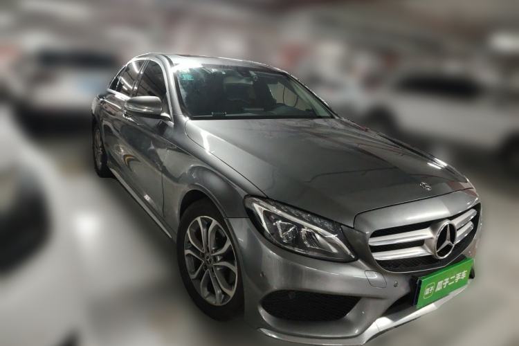 Used Mercedes-Benz C-Class 2018 C 180 L Fashion Edition Sport Version Front Right 45 Deg